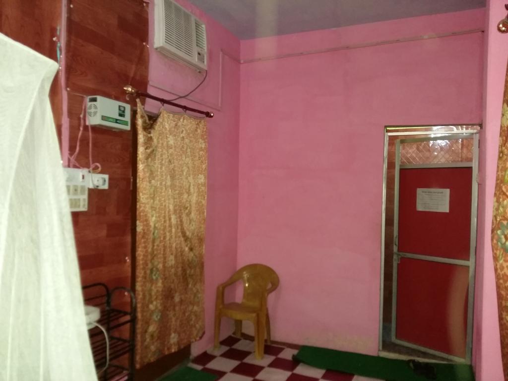 Somit Paying Guest House Varanasi Habitación foto
